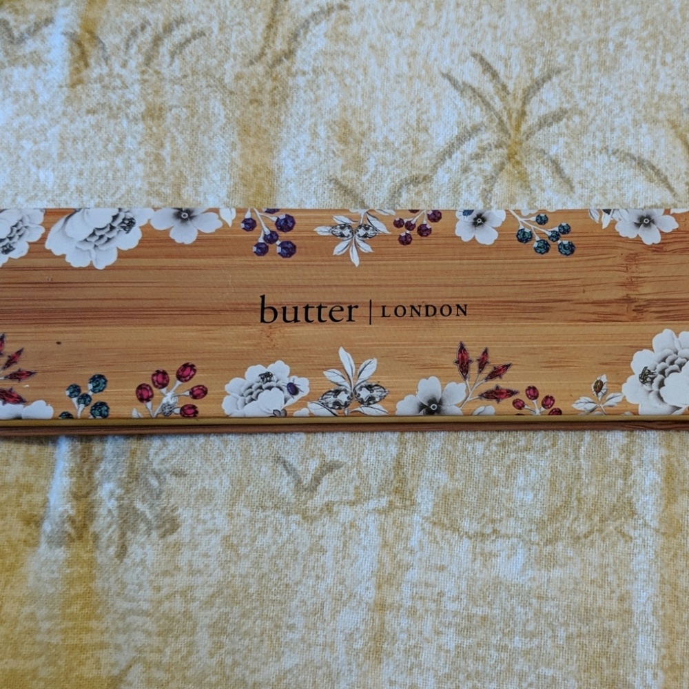 Butter kinder eyeshadow palette